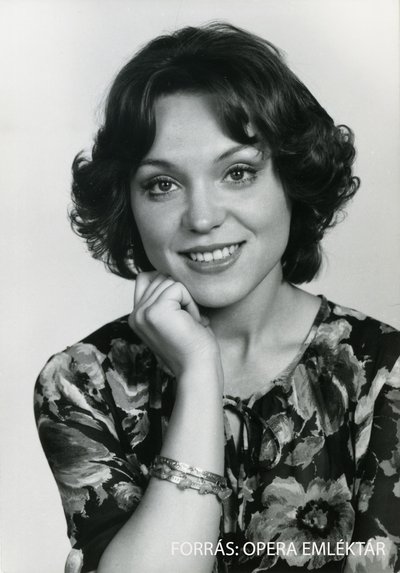 Kukely Júlia