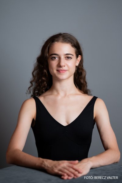 Théa Solomon