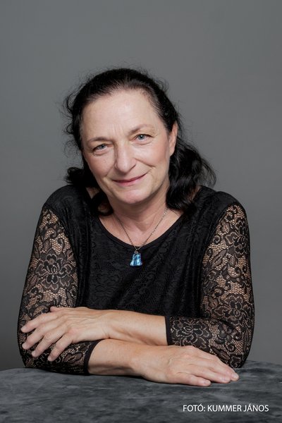 Szirtes Katalin