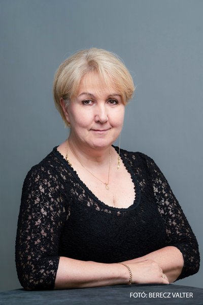 Várnai Beáta